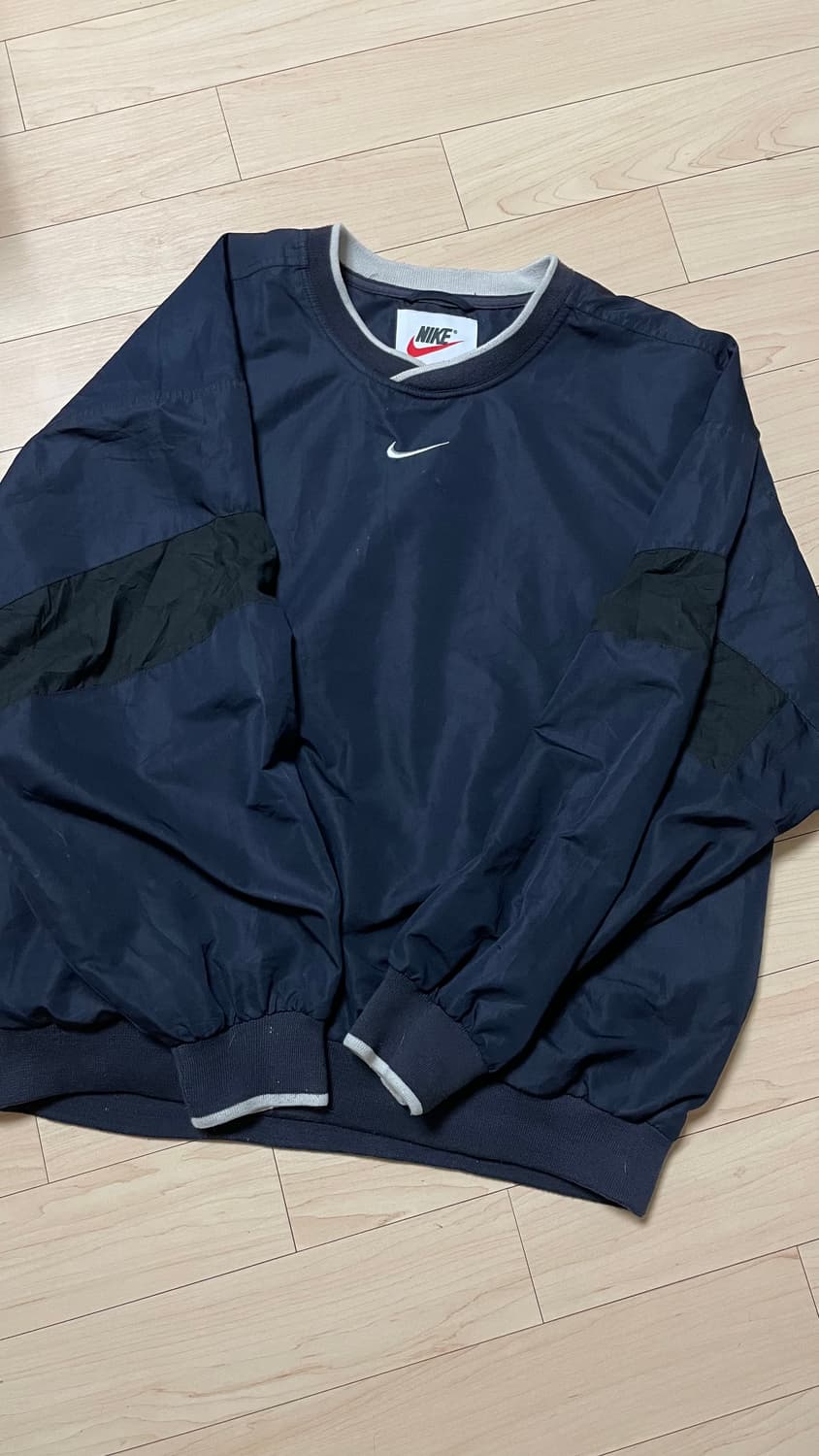 나이키 빈티지 90s 느낌 웜업 xl판매합니다 상품이미지1