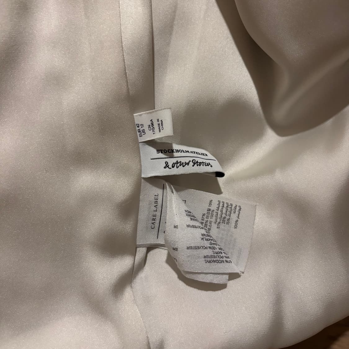 앤아더스토리즈 아이보리 퍼 코트 상품이미지2