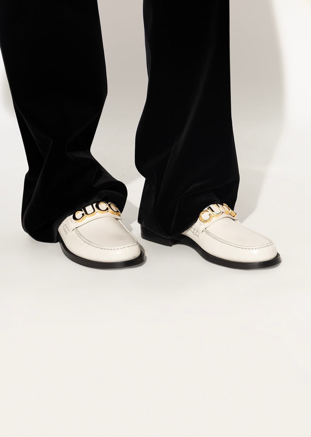 GUCCI 구찌 로고 레더 로퍼 화이트 36사이즈 상품이미지1