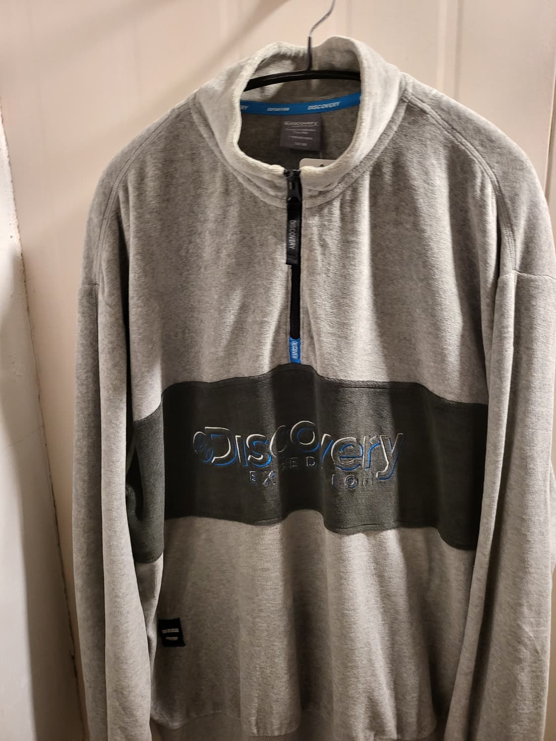 [100]디스커버리 반집업 상품이미지3