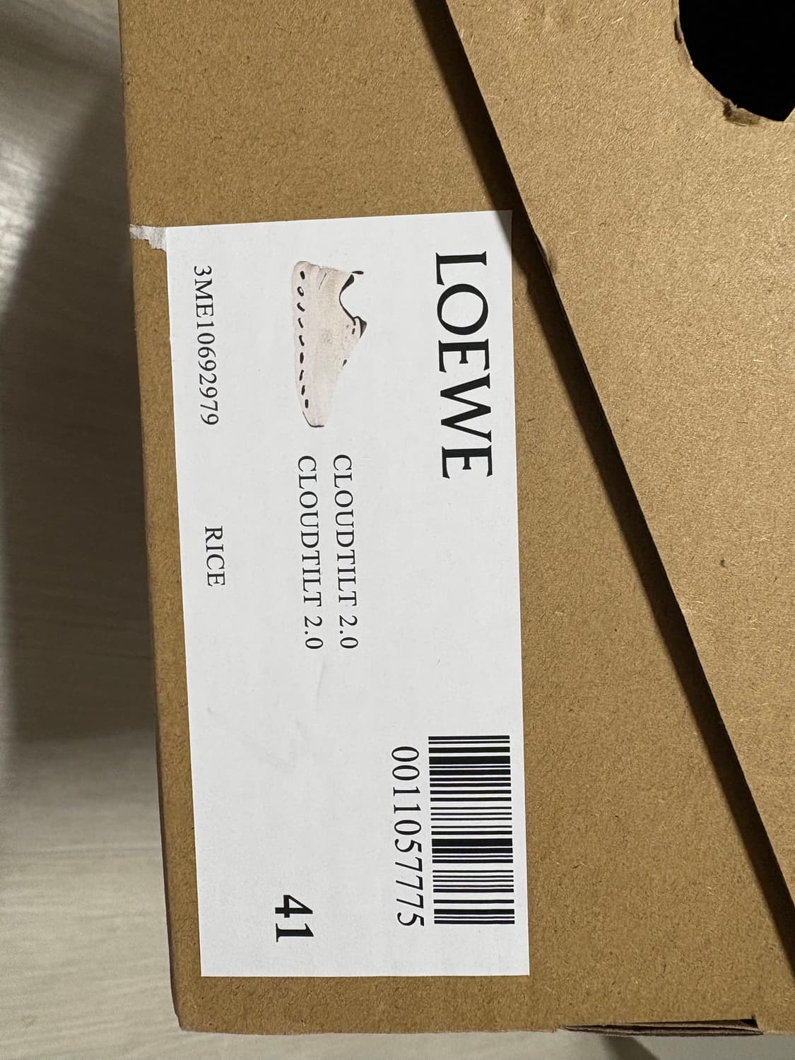 로에베 온 러닝화 상품이미지3