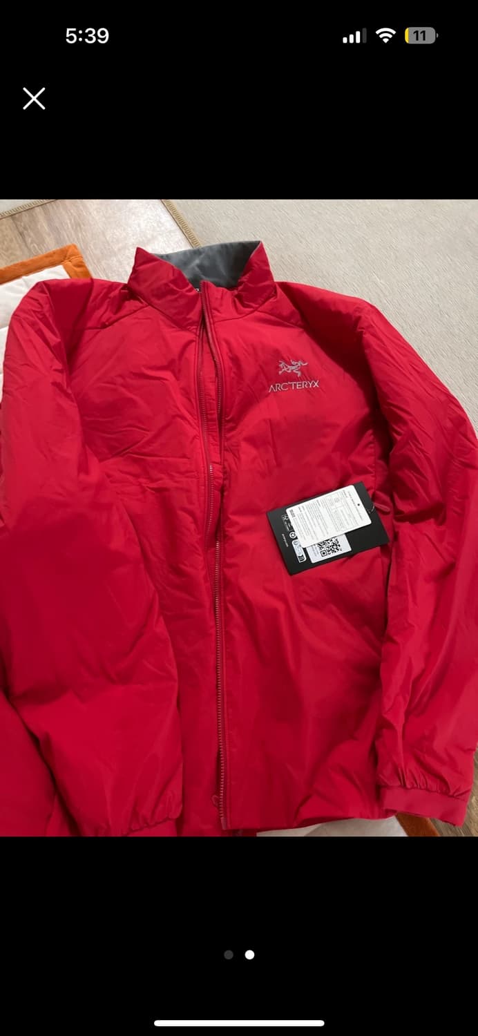 아크테릭스 아톰 FW23 남성 레드 재킷 상품이미지2