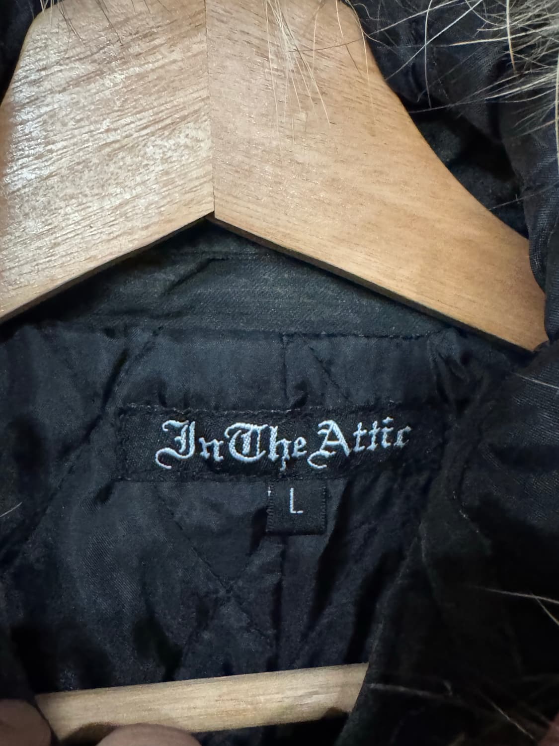 In The Attic 버클 디테일 퍼 후드자켓  상품이미지6