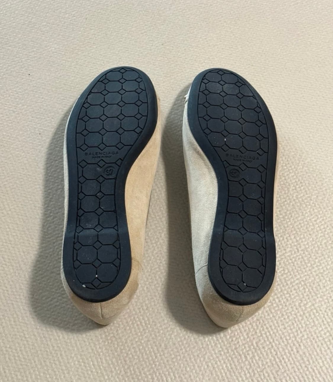 발렌시아가 스웨이드 발레리나 플랫 슈즈 37  상품이미지3