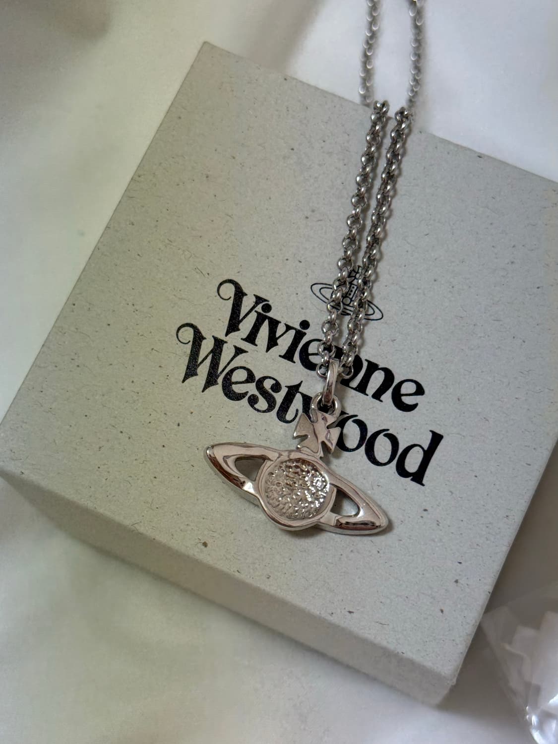 비비안웨스트우드 미니바스 릴리프 실버 새상품급 컨디션 상품이미지4