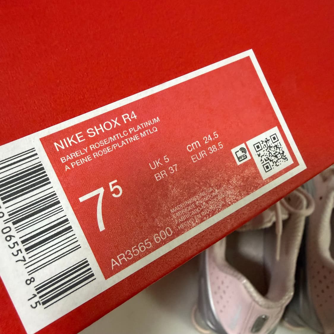 나이키 샥스 R4 핑크 상품이미지5