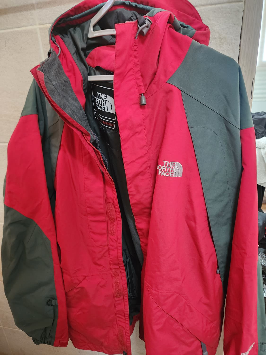 노스페이스 SUMMIT SERIES 고어텍스  자켓 100 / 등산 상품이미지1