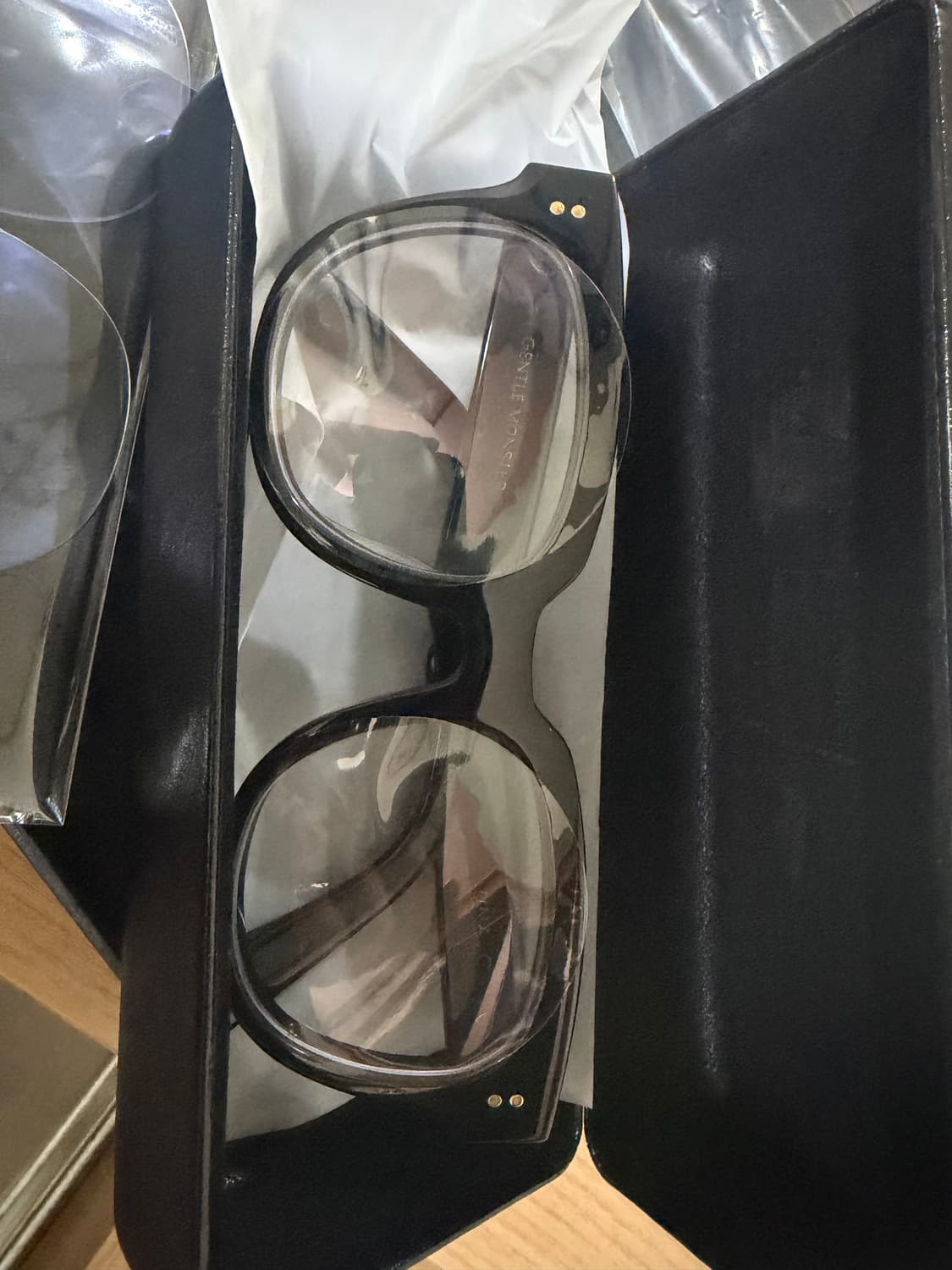 젠틀몬스터 UNAC  상품이미지1