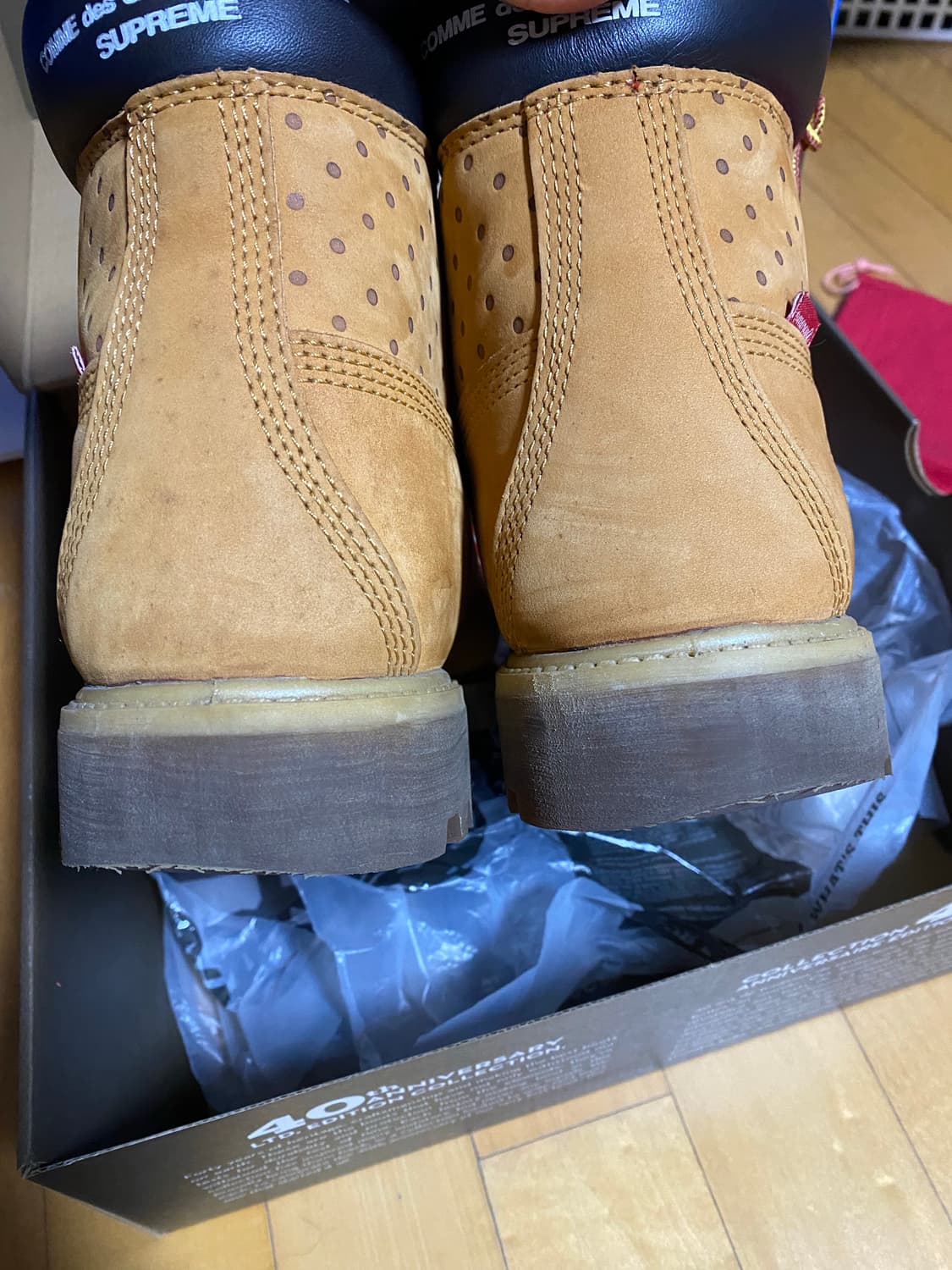 팀버랜드 x 슈프림 x 꼼데가르송 3자협업 6인치 [285] 상품이미지3