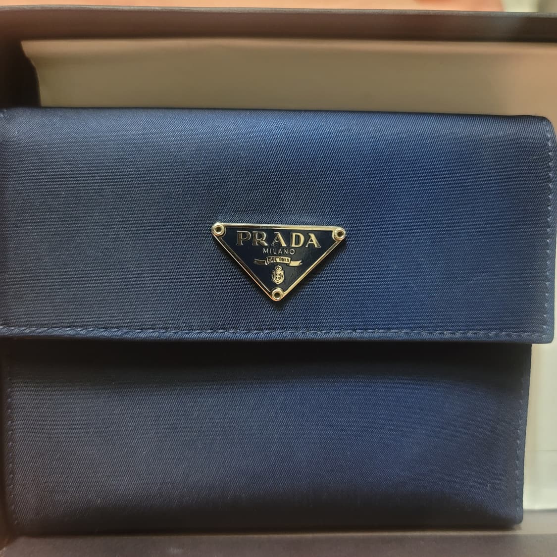 프라다 테수도 지갑 네이비 상품이미지2