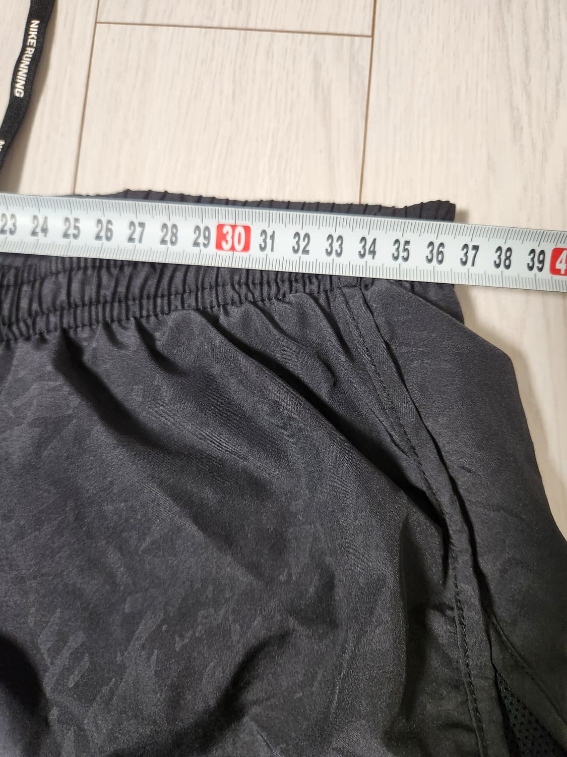 나이키 우먼 드라이 템포 쇼츠 러닝 반바지 사이즈m

속바지 있고 뒷주머 상품이미지5