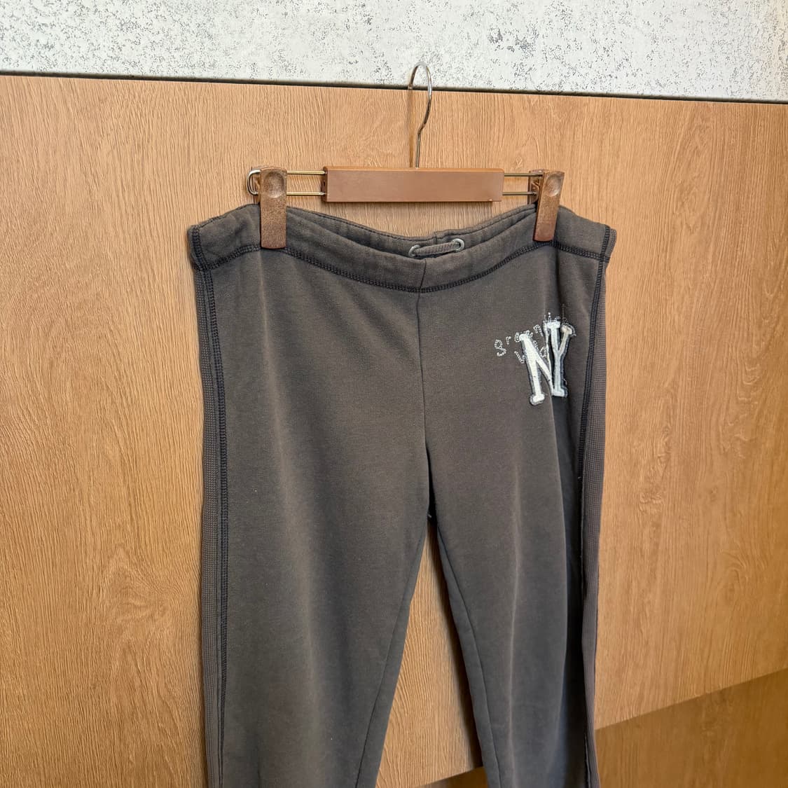 빈티지 밴딩 카프리 트레이닝 스웨트 팬츠 로고 프린팅 브라운 k73 상품이미지4