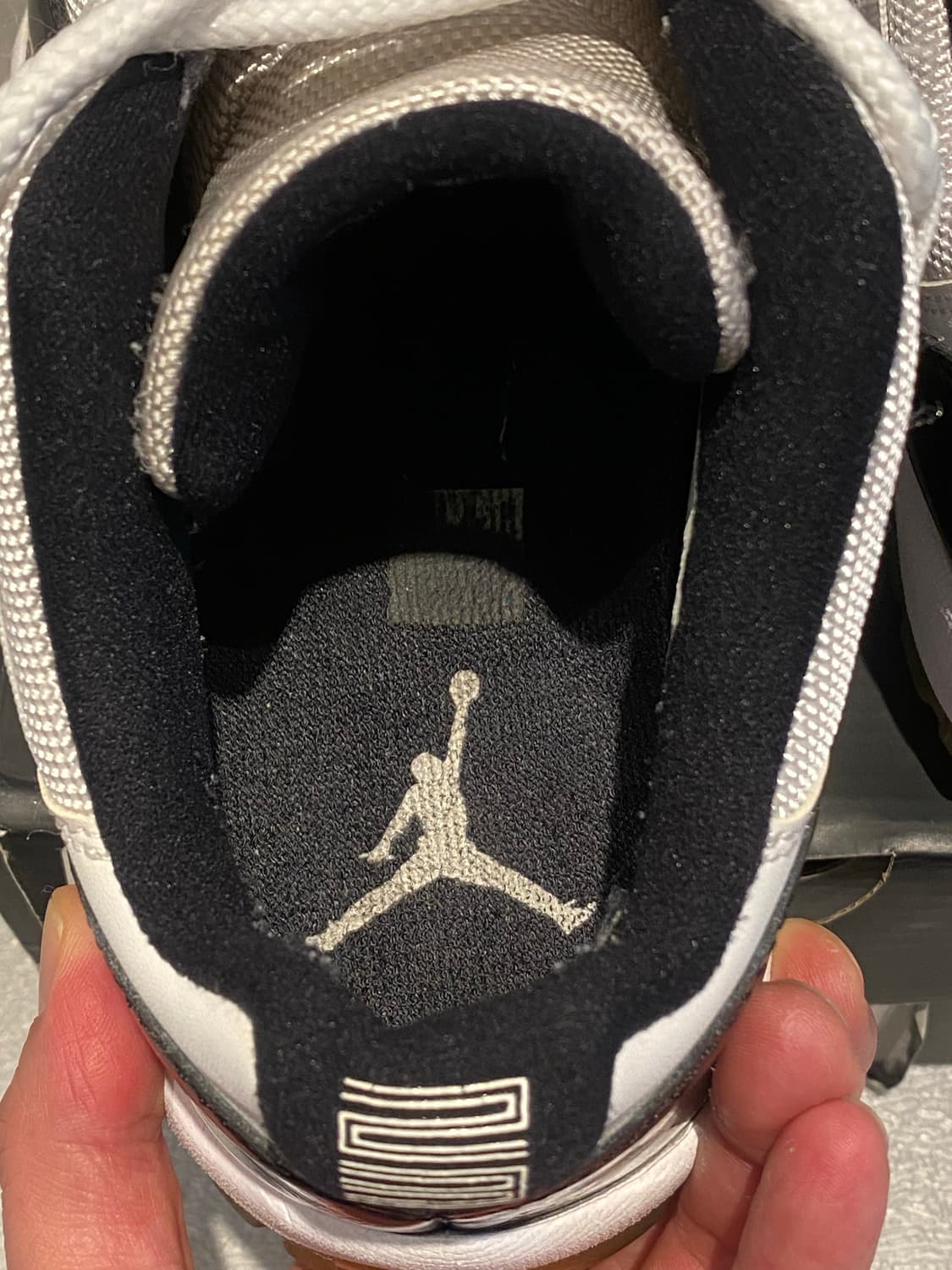 나이키 에어 조던 11 콩코드 로우 판매합니다 상품이미지9