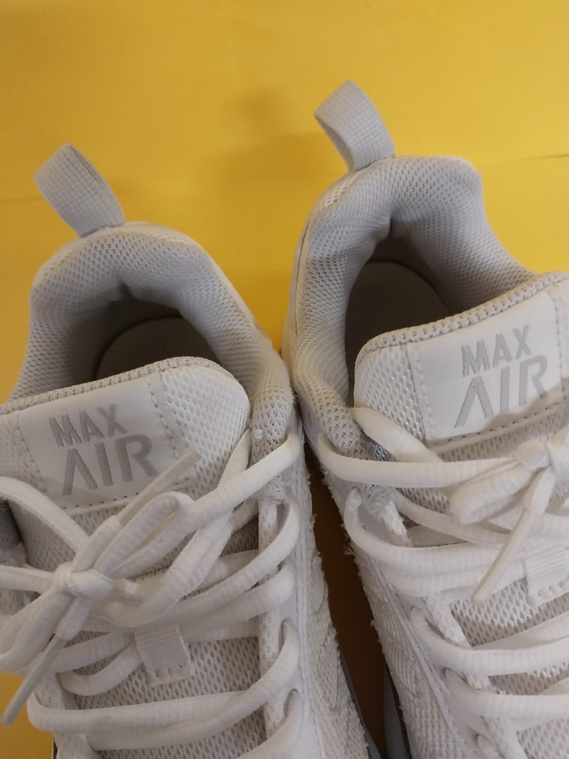 여성 나이키 에어맥스 AP 화이트 퓨어 플래티넘 운동화 (250) 상품이미지5