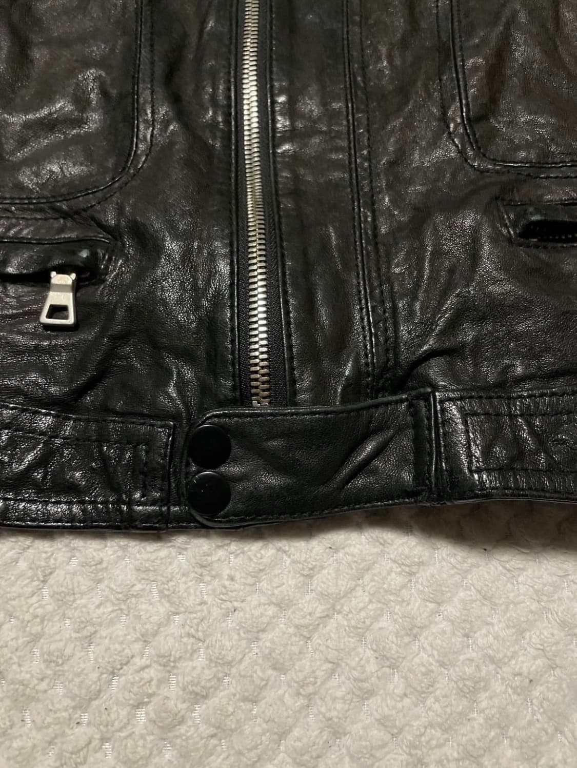 웨스턴 무드 이태리 램스킨 양가죽 바이커 절개 레더 자켓 상품이미지4