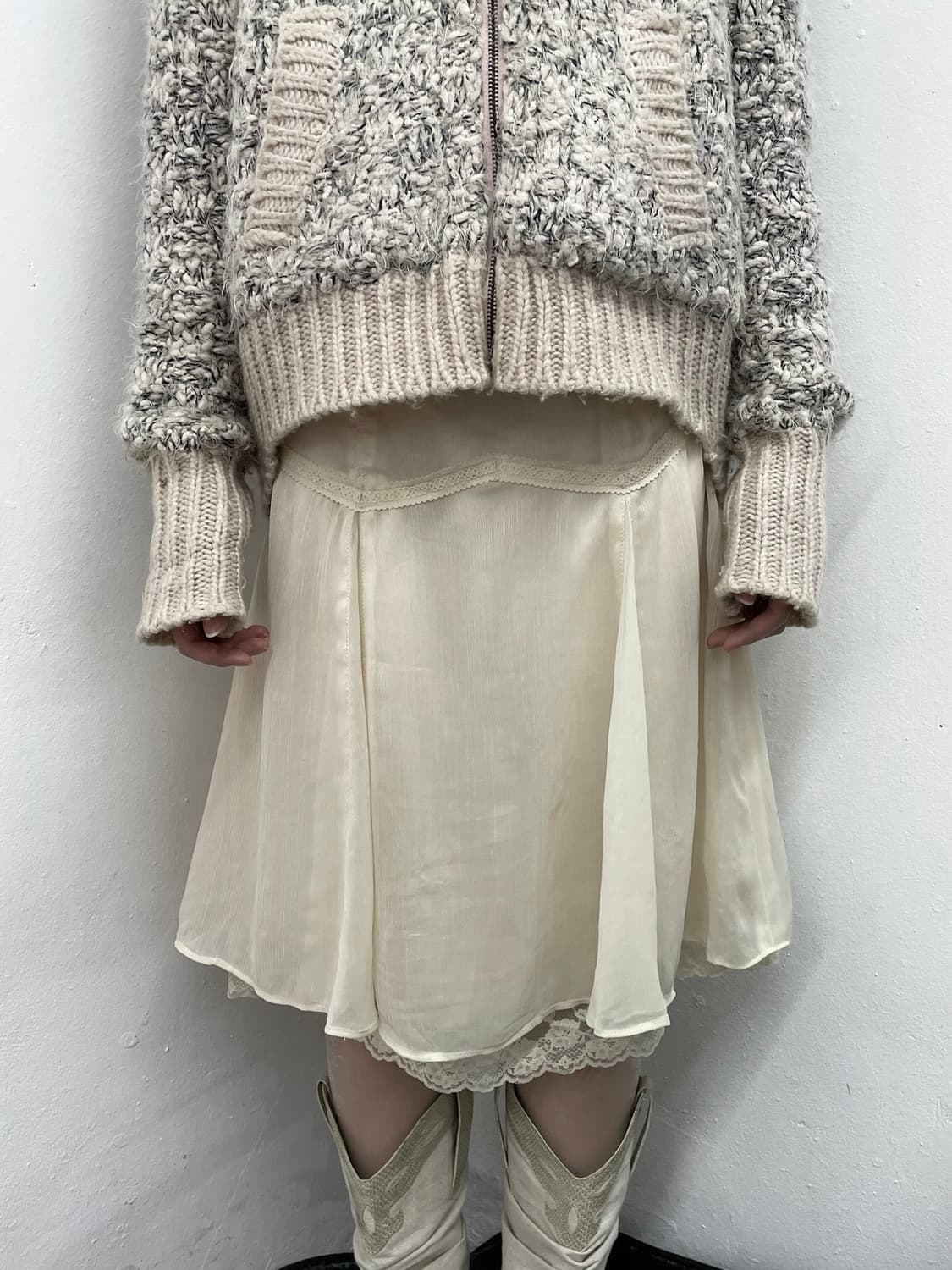 시어 크림 레이스 스커트 상품이미지2