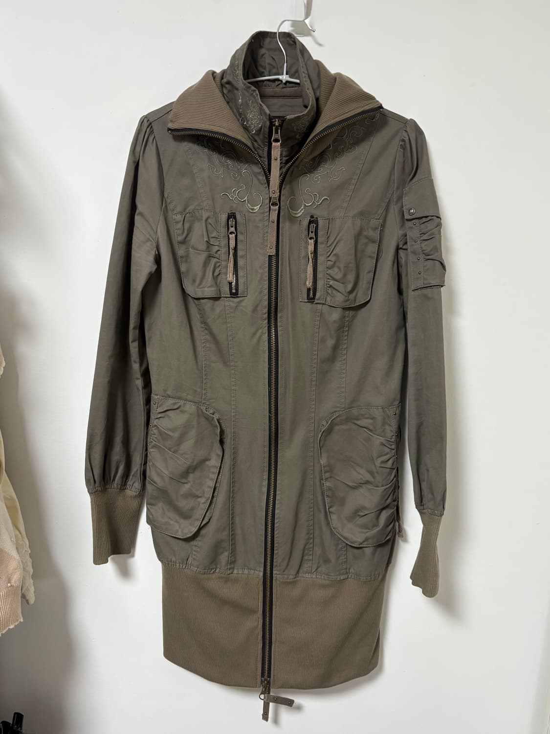 빈티지 ozz croce 오즈온 드래곤자수 야상 재킷 원피스 상품이미지1