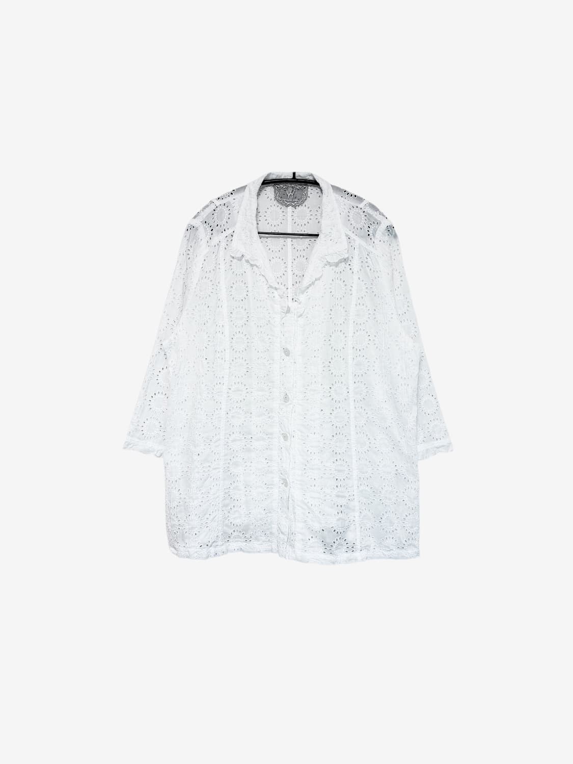 Punching Lace Shirt – White 상품이미지4
