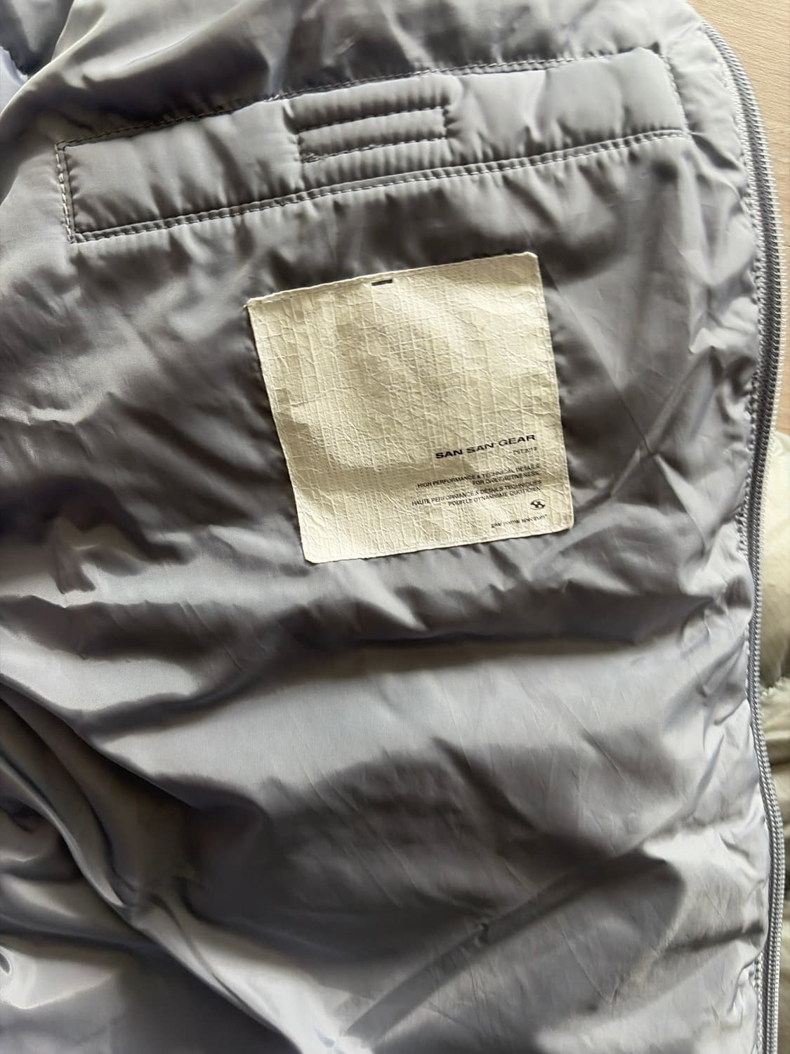 산산기어 서픽스 푸퍼자켓 그레이-24fw 상품이미지3