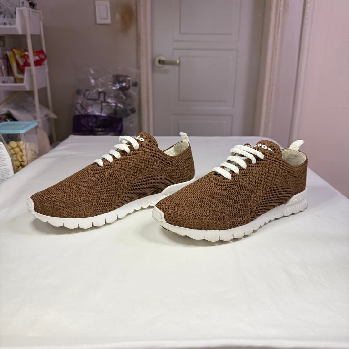 키톤 니트 핏 러닝 슈즈 스니커즈 브라운 상품이미지1