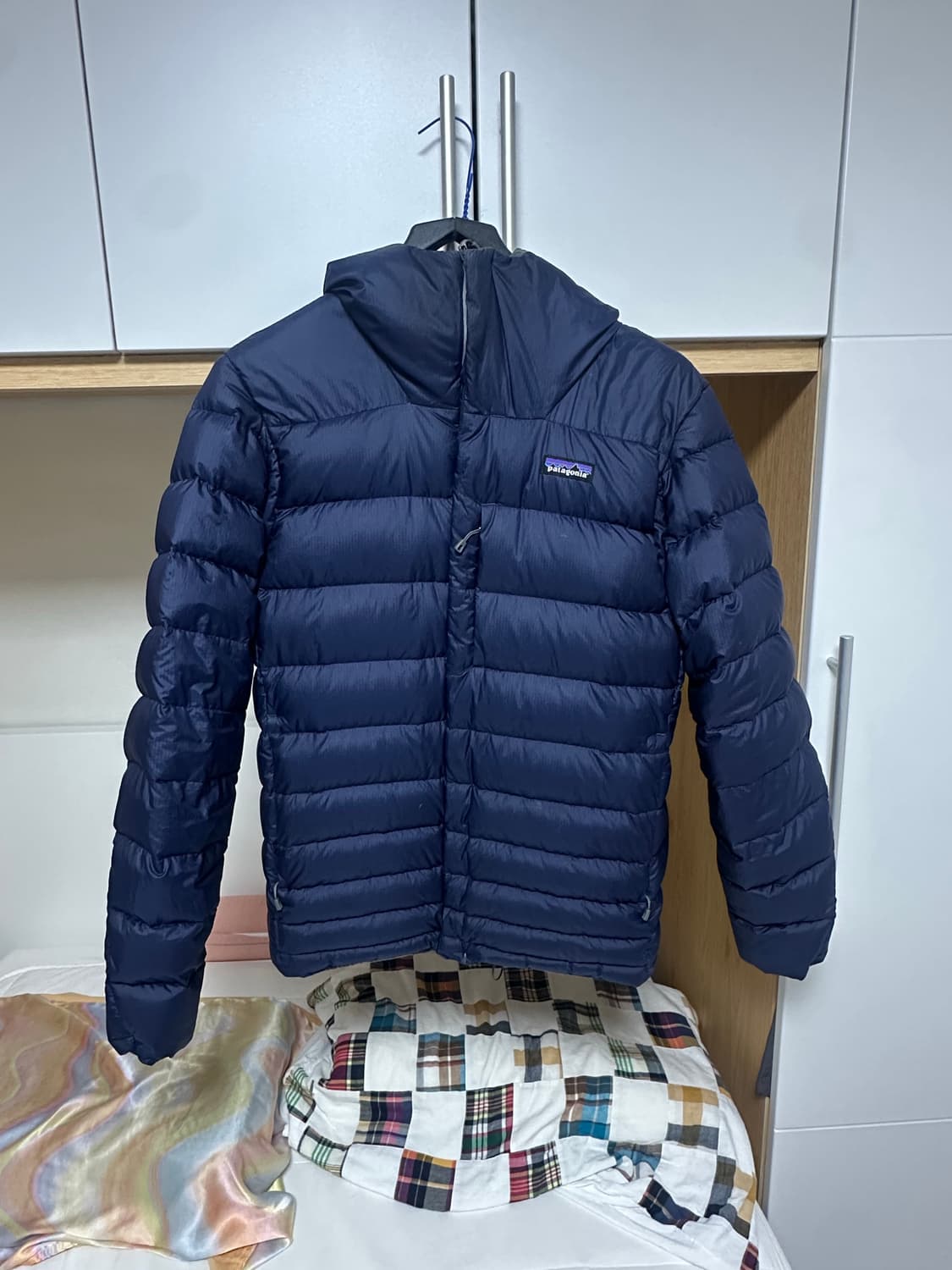 파타고니아 다운 스웨터 하이로프트 네이비 후드 패딩 상품이미지1