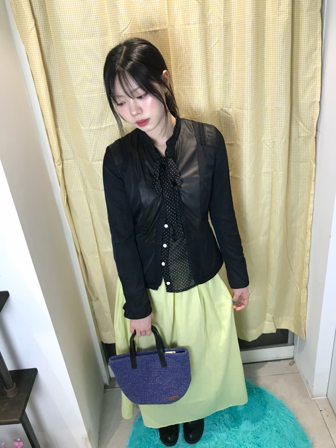가볍게 걸친 레더와 시어한 텍스처, 은은한 포인트•• 상품이미지3