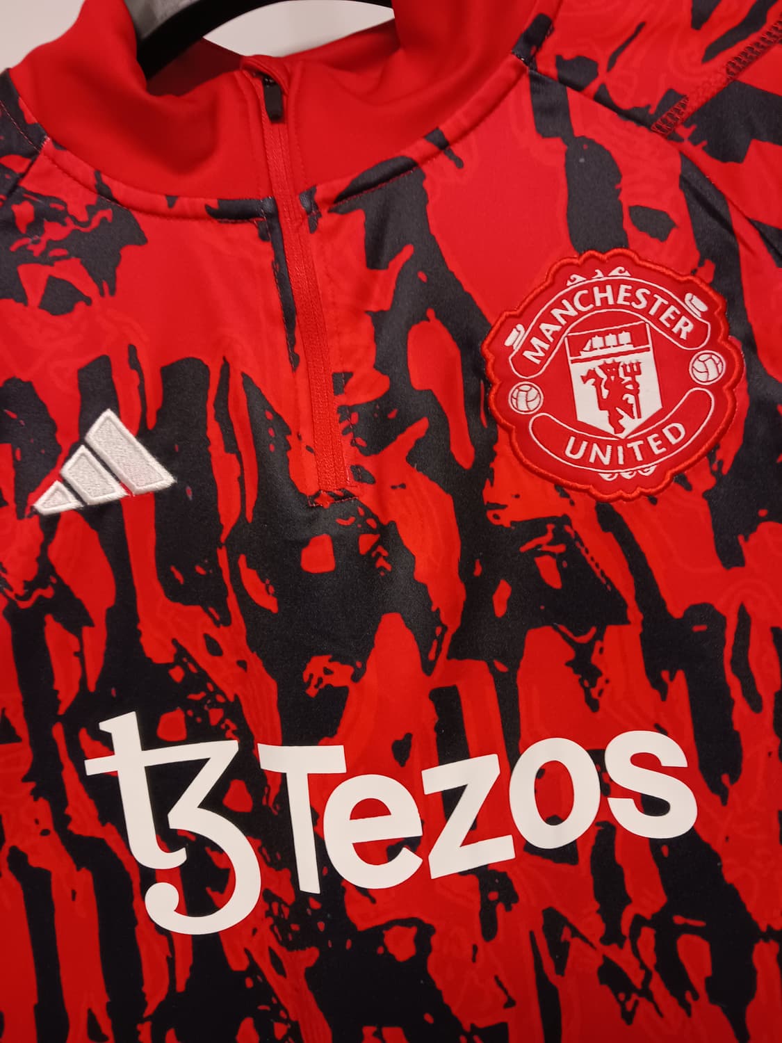 아디다스 맨유 유나이티드 프리매치 웜탑 상품이미지2