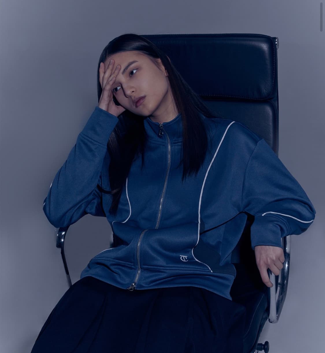 커렌트 ASSYMETRIC JERSEY ZIP UP 상품이미지1