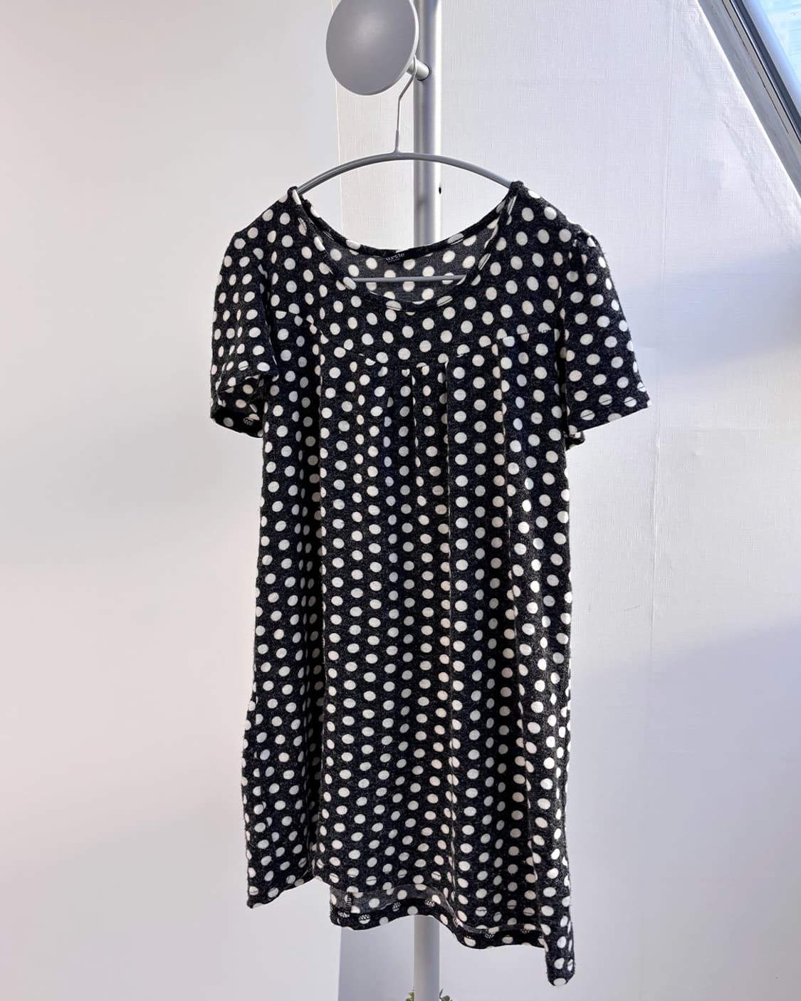 kkomi dot a line top 상품이미지4