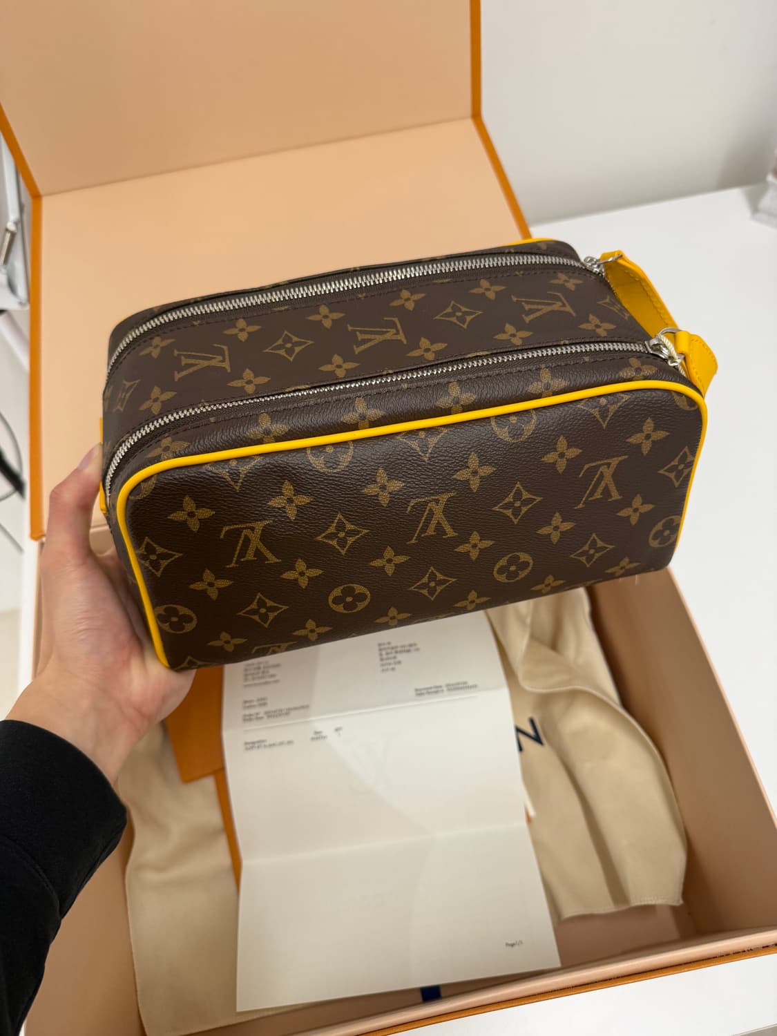 [ OS ] 루이비통 모노그램 돕키트 클러치 상품이미지1