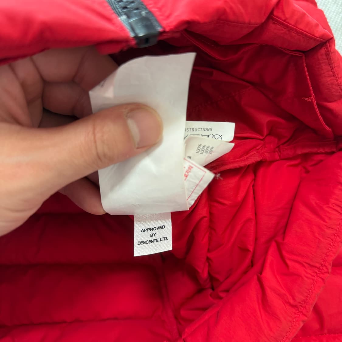 데상트 아우디 경량패딩 상품이미지6