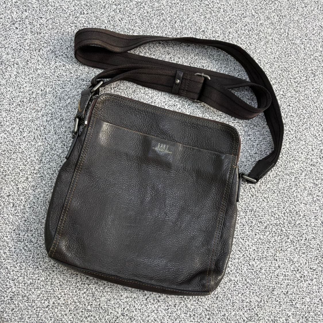 닥스 가죽 크로스백 0409J 상품이미지1