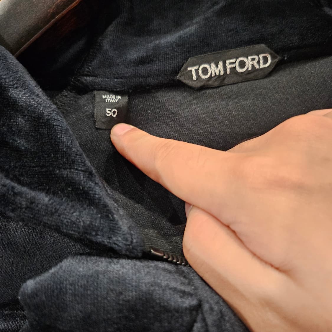 톰포드 벨루어 벨벳 레더트림 트레이닝 셋업 상품이미지6