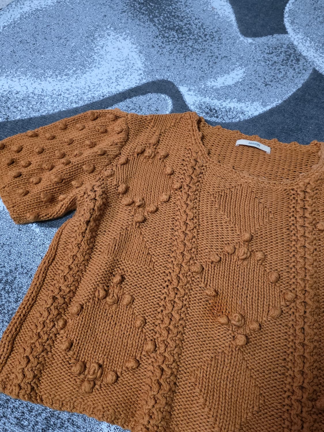 SESSUN 세선 크로쉐 카멜 크롭 니트 상품이미지4