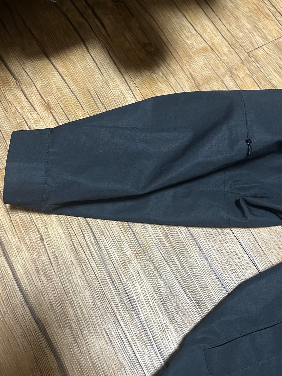 아모멘토 래글런 코튼 집 점퍼 블랙 Raglan Cotton Zip 상품이미지7