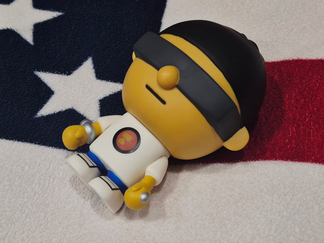 BAPE og 베이프 플레이맨 니고 피규어 베이비마일로 상품이미지1