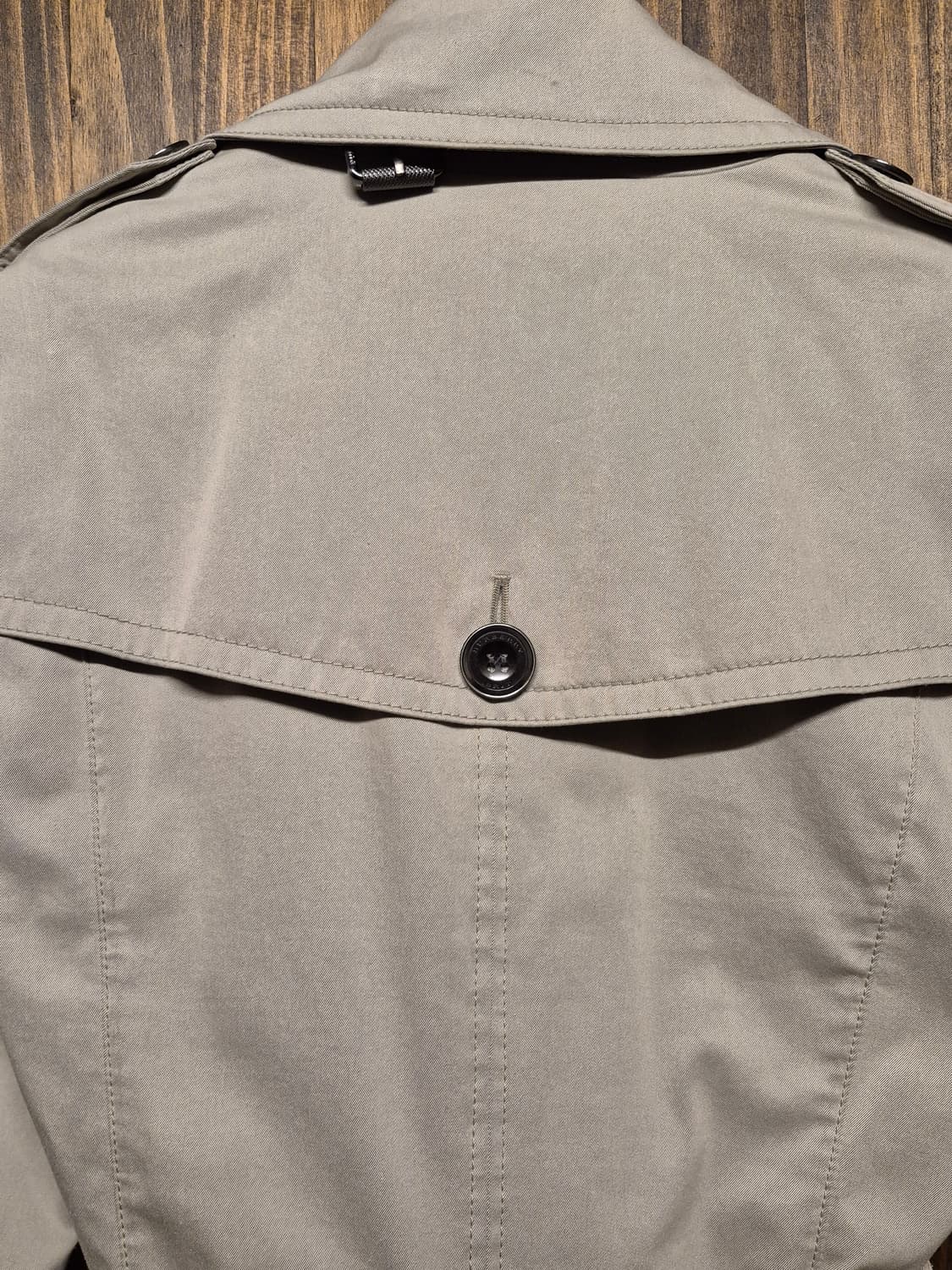 BURBERRY BUTTON TRENCH COAT 상품이미지5