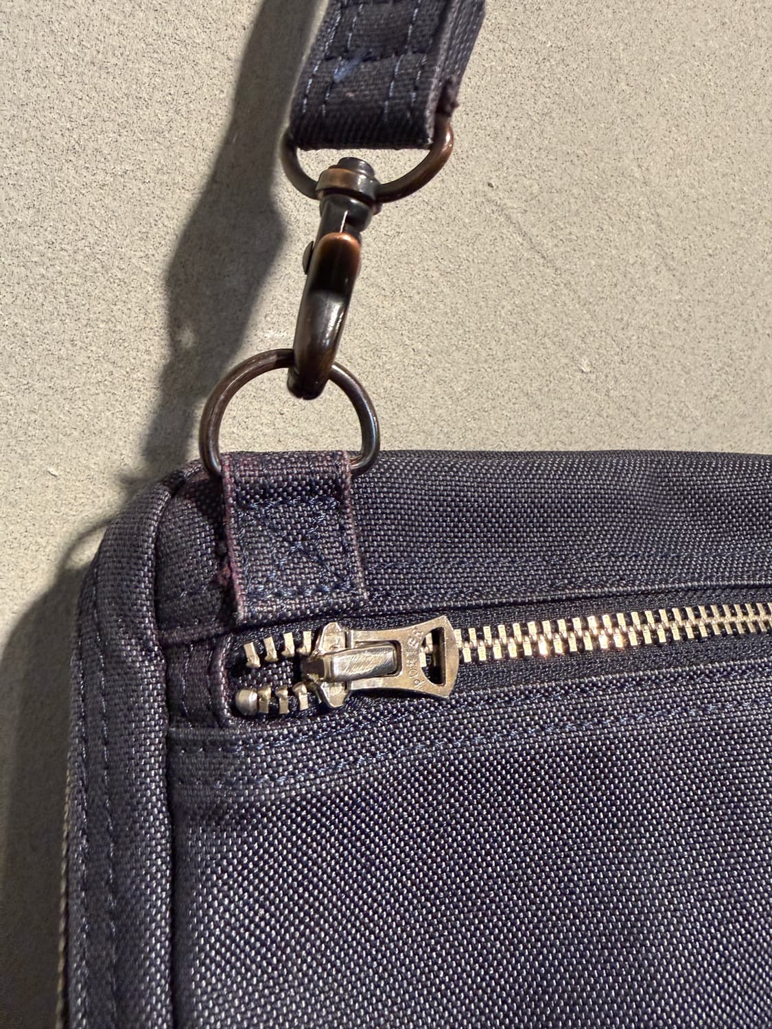 요시다포터 스모키 네이비 크로스백 상품이미지9