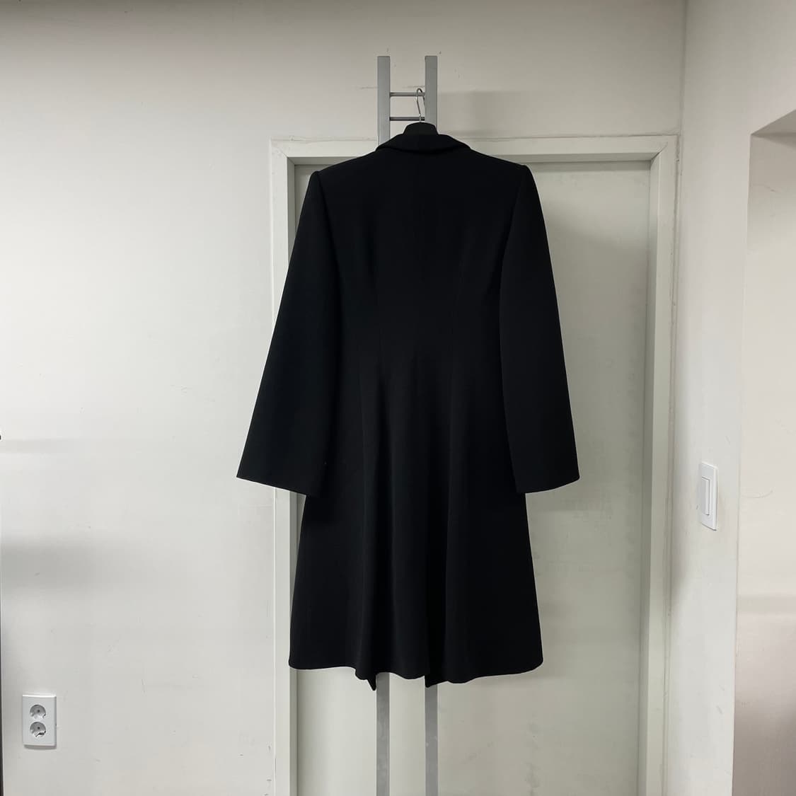 엠포리오아르마니 블랙 코트 12(W) 상품이미지6