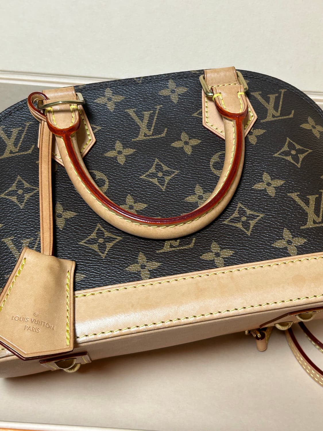 루이비통 알마 BB 모노그램 핸드백 상품이미지8