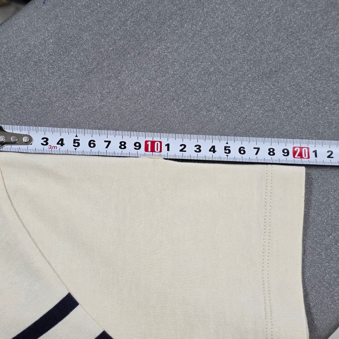 L) 몽클레어 램스킨 샤크 스트라이프 반팔티셔츠 아이보리 상품이미지7