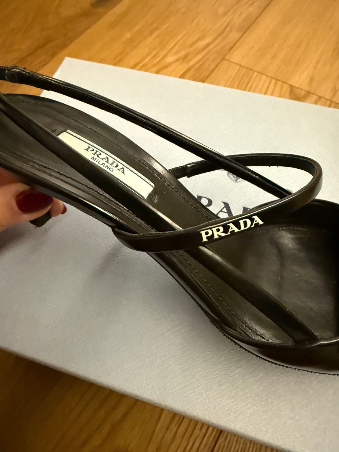 프라다 상품이미지3