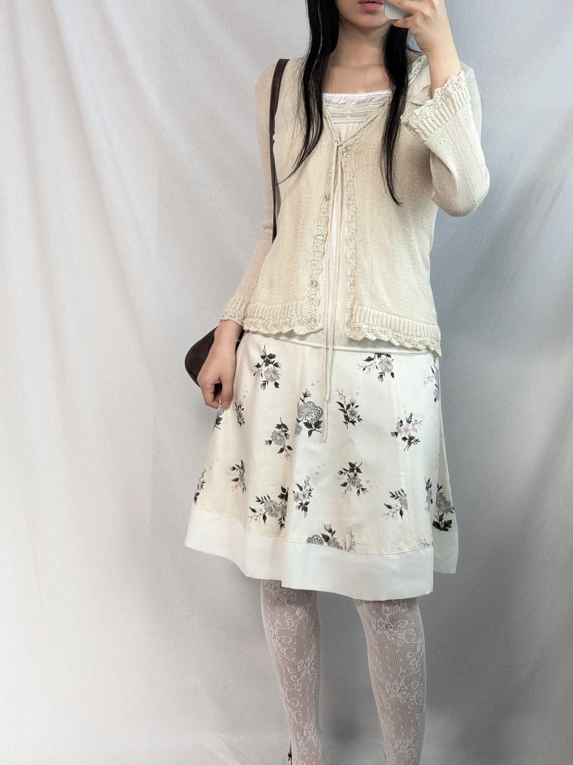 가공 주름 버튼 래이스 넥 슬리브리스 상품이미지7