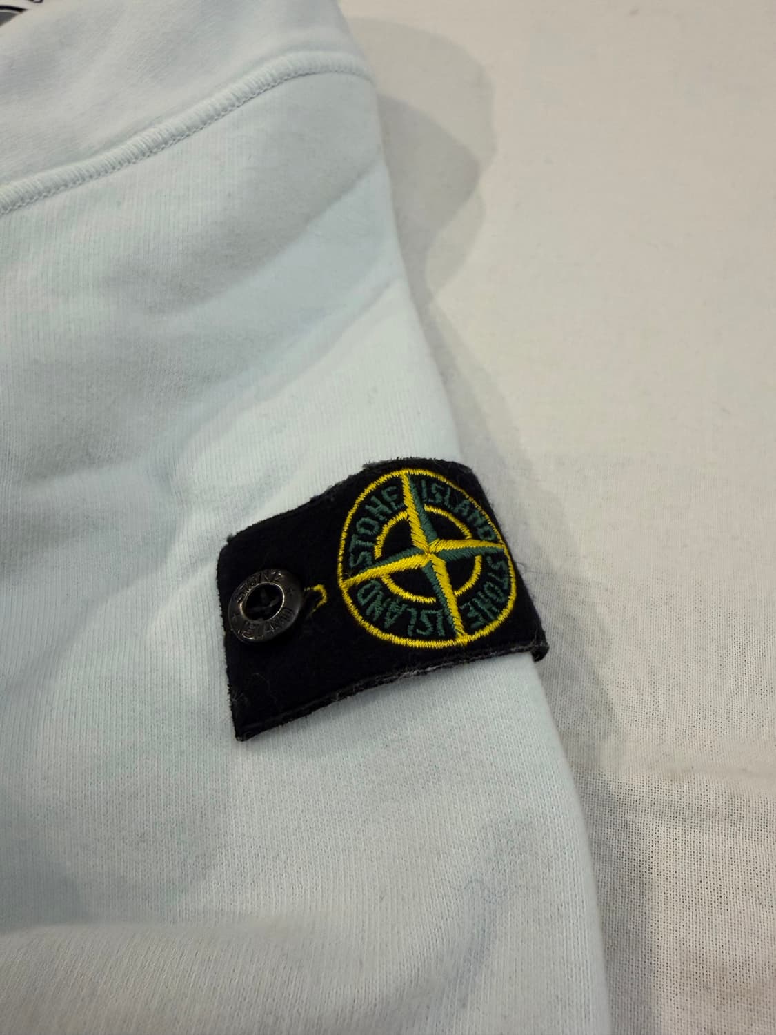 21FW 스톤아일랜드 주니어 소라색 맨투맨 스웻셔츠 상품이미지2