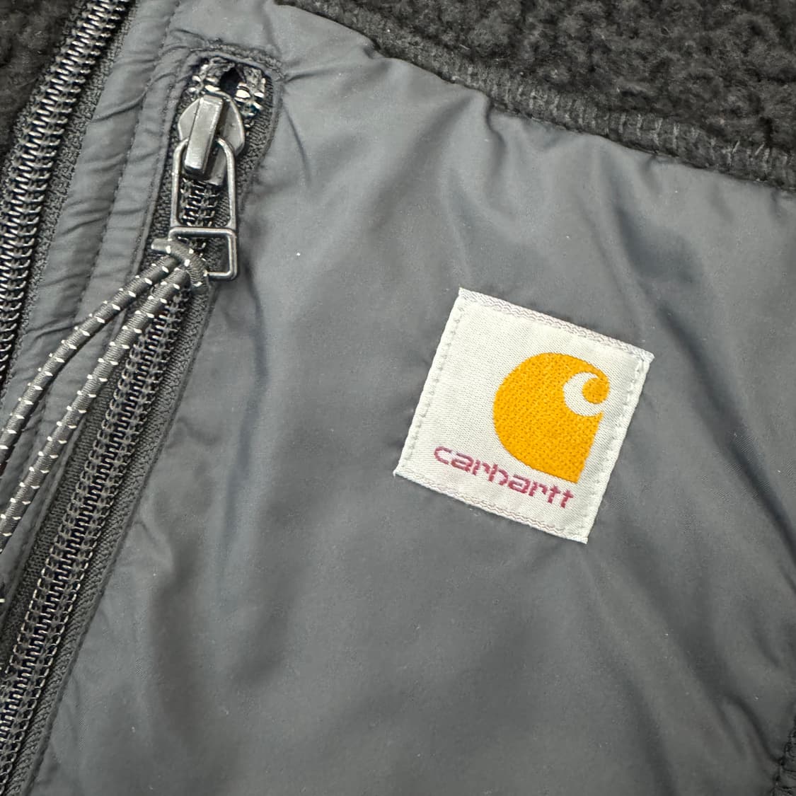 M(100) 칼하트 WIP 블랙 플리스 집업 자켓  상품이미지5