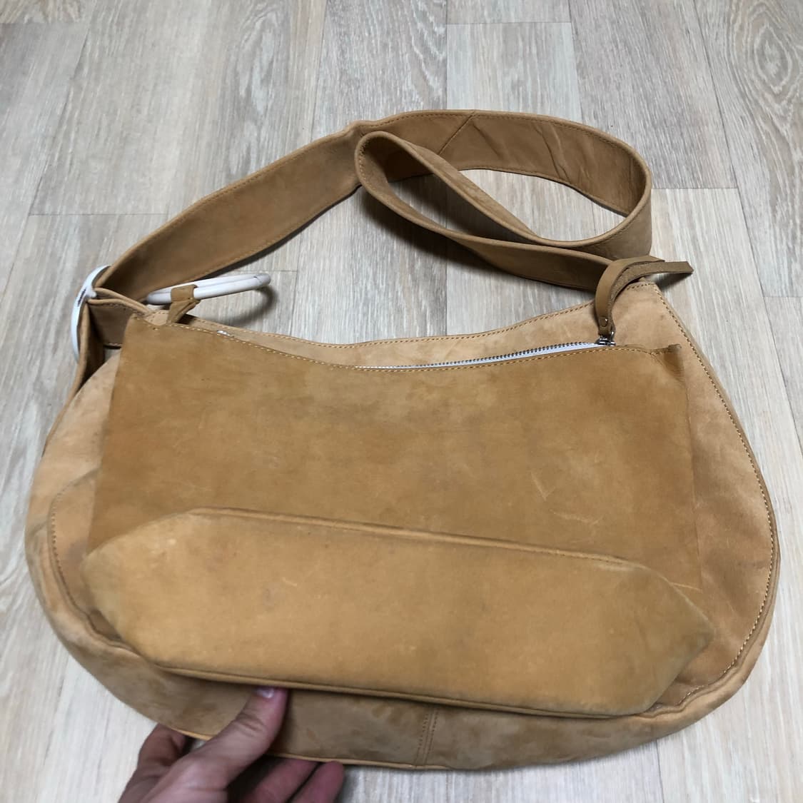 (OS) 로 프로덕트 오리지널 누벅 스웨이드 서클 숄더백 + 클러치 세트 상품이미지10