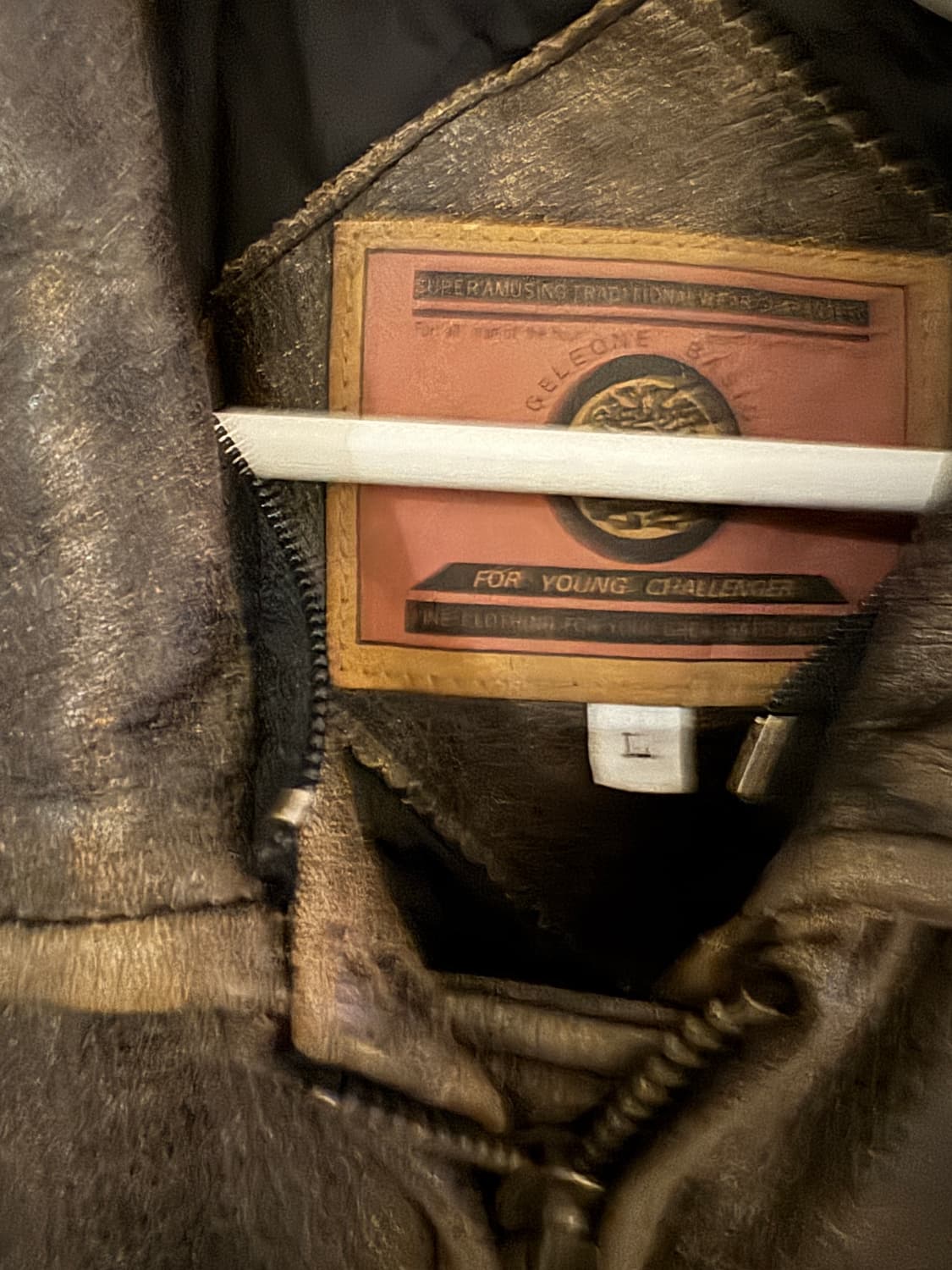 빈티지 레더 자켓  BR 과 BK 사이의 컬러감  사이즈 남자 L 레더전 상품이미지3