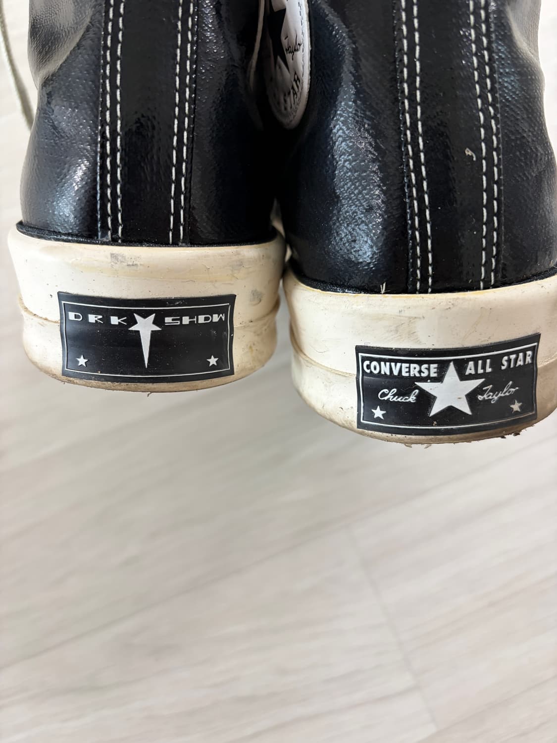 컨버스 다크쉐도우 터보다크 척 70 하이 블랙 래커드 데님 상품이미지5