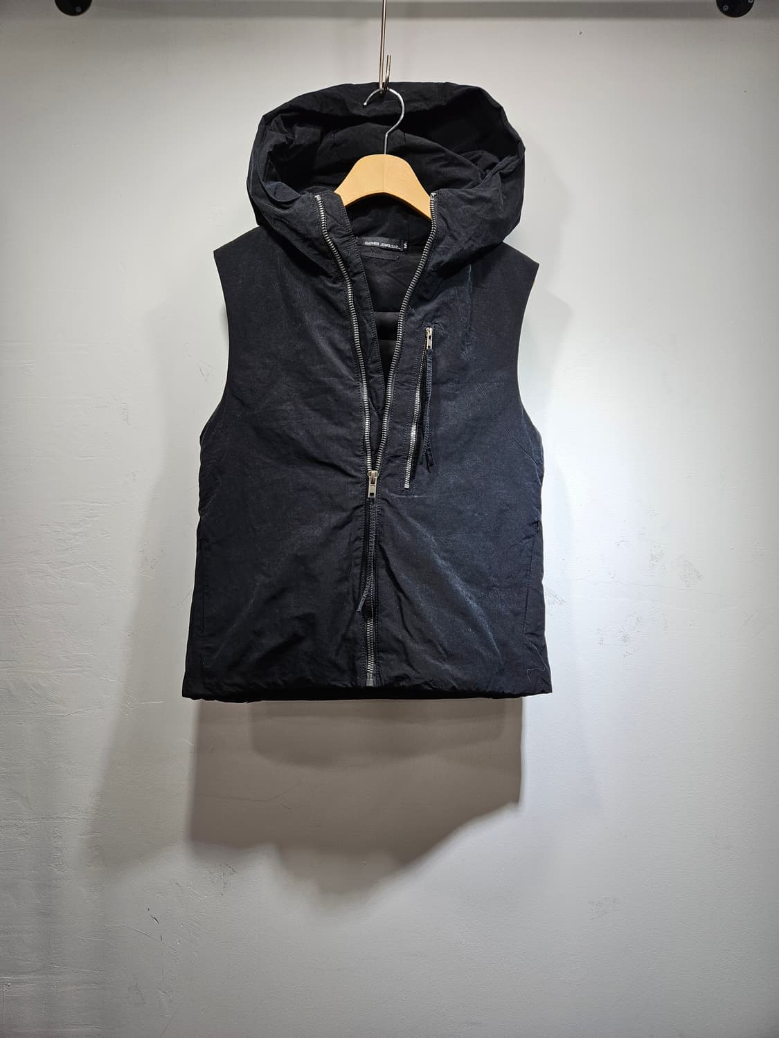 블랙 후드 오리털 조끼 M 상품이미지2