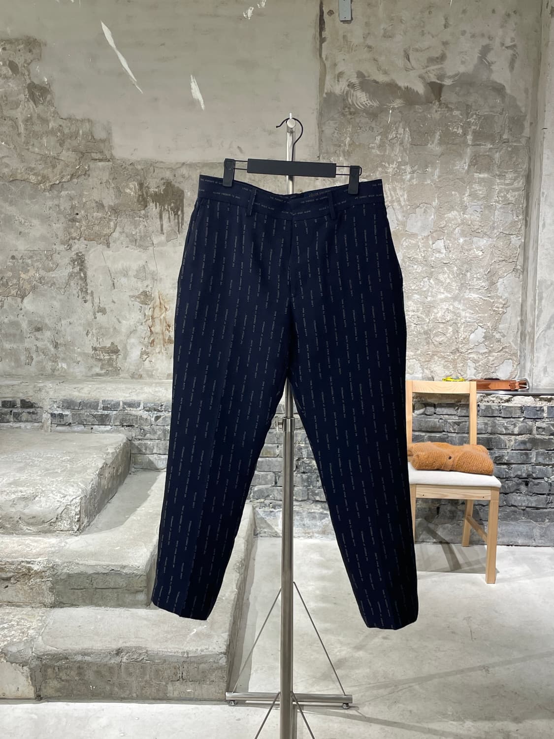 루이비통 다크 네이비 자카드 울 실크 슬랙스 상품이미지1